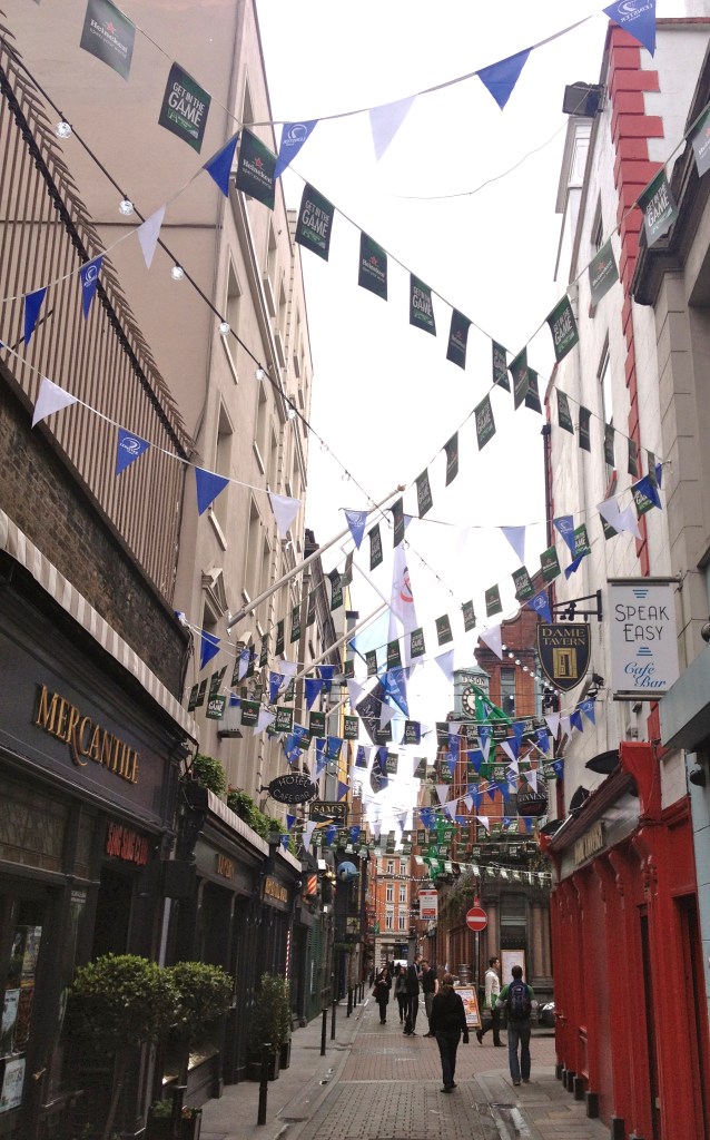 Loved all these side streets - they just looked so fun and inviting!